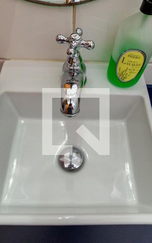 Casa à venda com 130m², 4 quartos e 4 vagas Casa à venda com 130m², 4 quartos e 4 vagasDetalhe - Lavabo