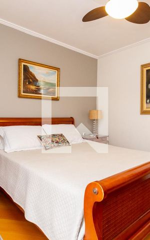Casa à venda com 130m², 4 quartos e 4 vagas Casa à venda com 130m², 4 quartos e 4 vagasSuíte 1