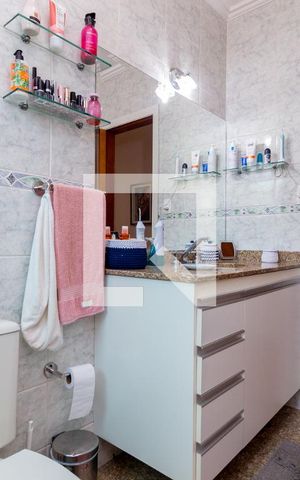 Casa à venda com 130m², 4 quartos e 4 vagas Casa à venda com 130m², 4 quartos e 4 vagasBanheiro - Suíte 1