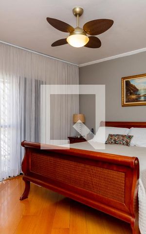 Casa à venda com 130m², 4 quartos e 4 vagas Casa à venda com 130m², 4 quartos e 4 vagasSuíte 1