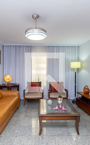 Casa à venda com 130m², 4 quartos e 4 vagas Casa à venda com 130m², 4 quartos e 4 vagasSala de Estar