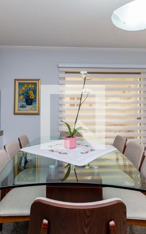 Casa à venda com 130m², 4 quartos e 4 vagas Casa à venda com 130m², 4 quartos e 4 vagasSala de Jantar
