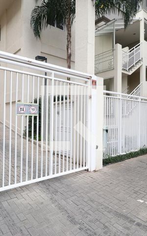 Apartamento para alugar com 58m², 2 quartos e 1 vagaFachada