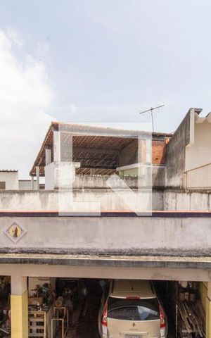 Casa à venda com 380m², 4 quartos e 5 vagas Casa à venda com 380m², 4 quartos e 5 vagasVista