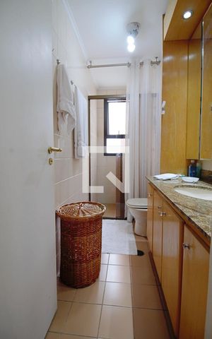 Apartamento à venda com 100m², 3 quartos e 2 vagasBanheiro 