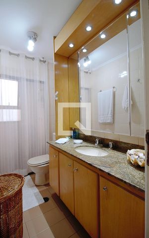 Apartamento à venda com 100m², 3 quartos e 2 vagasBanheiro 