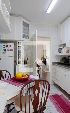 Apartamento à venda com 100m², 3 quartos e 2 vagasCozinha 