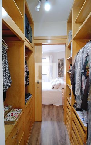 Apartamento à venda com 100m², 3 quartos e 2 vagasCloset da Suíte 1 