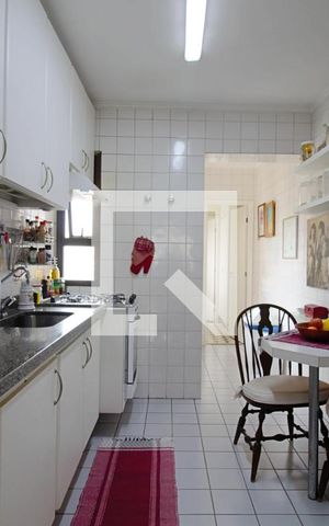 Apartamento à venda com 100m², 3 quartos e 2 vagasCozinha 