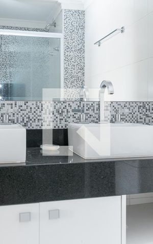 Apartamento à venda com 96m², 3 quartos e 2 vagasBanheiro da Suíte