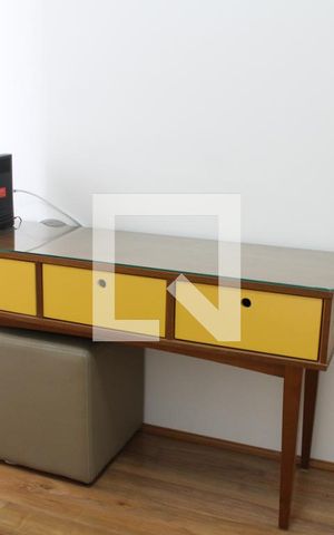 Studio para alugar com 28m², 1 quarto e sem vagaQuarto