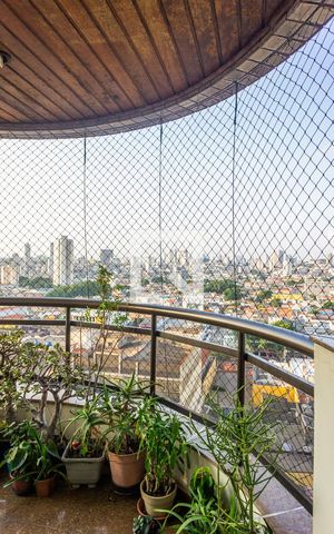 Apartamento à venda com 178m², 4 quartos e 3 vagasSacada