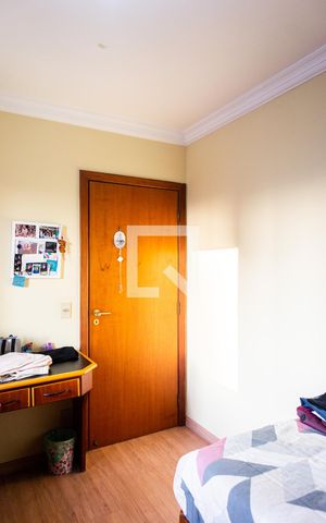 Apartamento à venda com 178m², 4 quartos e 3 vagasQuarto 2