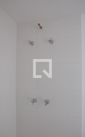 Studio à venda com 29m², 1 quarto e sem vaga Studio à venda com 29m², 1 quarto e sem vagaBanheiro