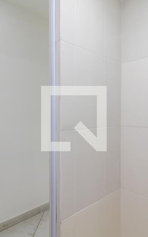 Apartamento à venda com 84m², 3 quartos e 1 vaga Apartamento à venda com 84m², 3 quartos e 1 vagaBanheiro 2