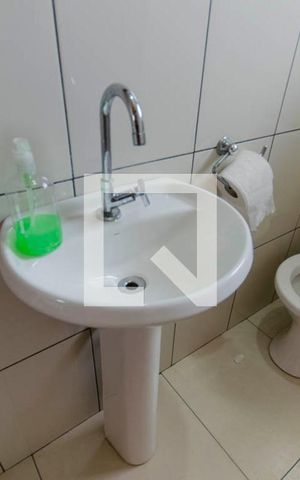 Casa à venda com 360m², 7 quartos e 2 vagas Casa à venda com 360m², 7 quartos e 2 vagasLavabo Salão de Festas