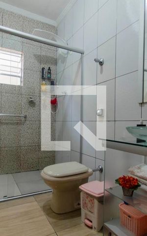 Casa à venda com 360m², 7 quartos e 2 vagas Casa à venda com 360m², 7 quartos e 2 vagasCasa 1 Banheiro