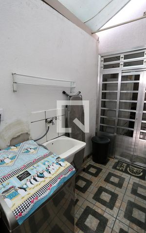 Casa à venda com 80m², 3 quartos e 1 vagaÁrea de Serviço
