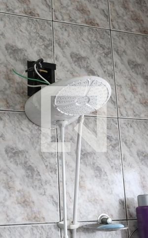 Casa à venda com 80m², 3 quartos e 1 vagaBanheiro