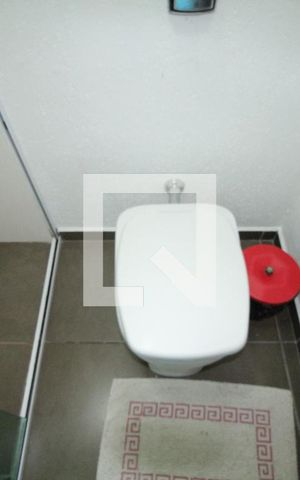 Casa à venda com 250m², 3 quartos e 2 vagasSuíte