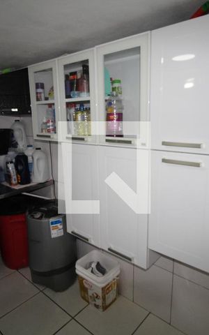 Casa à venda com 250m², 3 quartos e 2 vagasÁrea de Serviço