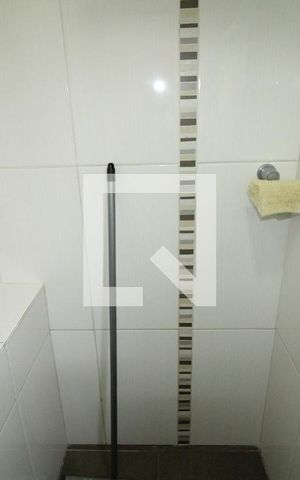 Casa à venda com 250m², 3 quartos e 2 vagasSuíte