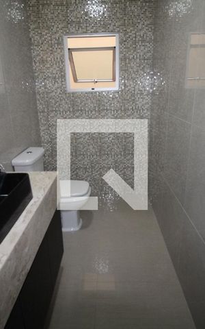 Casa à venda com 250m², 3 quartos e 2 vagasBanheiro 1