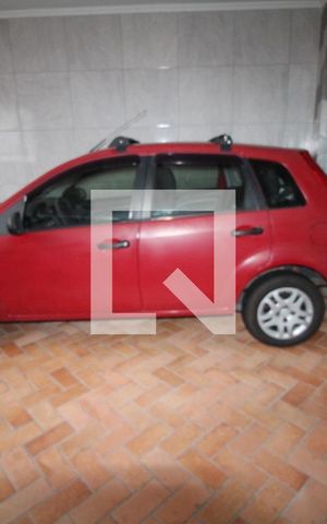 Casa à venda com 250m², 3 quartos e 2 vagasGaragem
