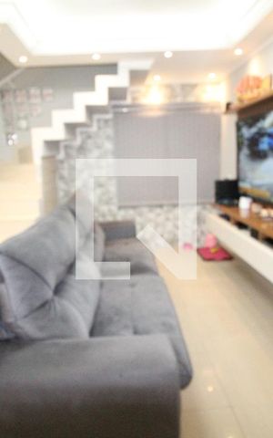 Casa à venda com 250m², 3 quartos e 2 vagasSala