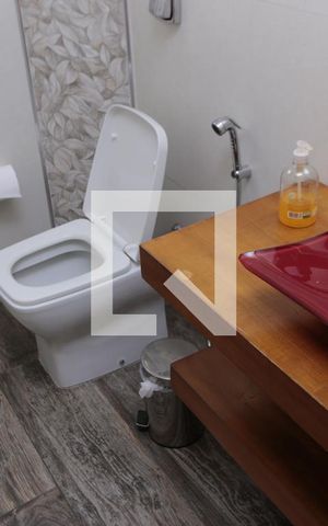 Casa à venda com 203m², 4 quartos e 2 vagasLavabo