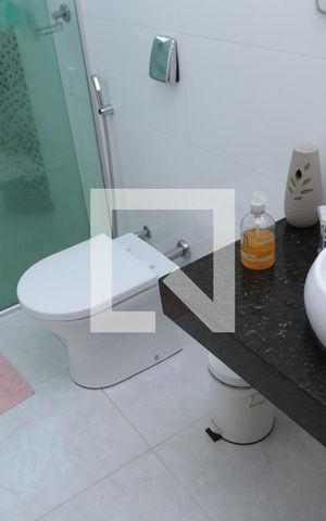 Casa à venda com 203m², 4 quartos e 2 vagasBanheiro Social