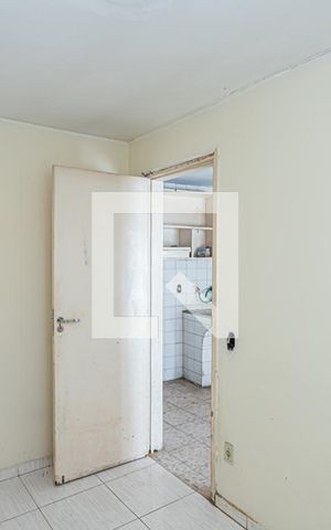 Casa à venda com 210m², 3 quartos e 2 vagas Casa à venda com 210m², 3 quartos e 2 vagasQuarto de Serviço