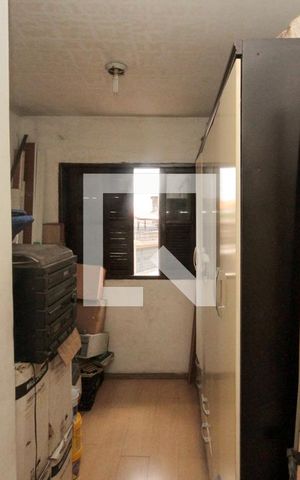 Casa à venda com 250m², 3 quartos e 2 vagas Casa à venda com 250m², 3 quartos e 2 vagasQuarto