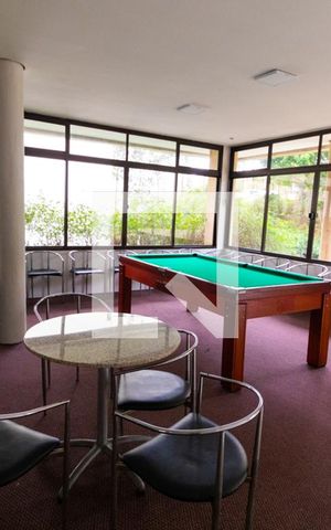Apartamento à venda com 70m², 3 quartos e sem vagaÁrea comum - Sala de Jogos