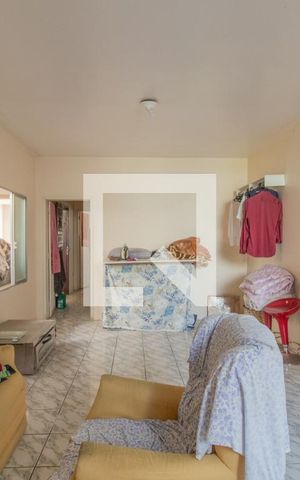 Casa à venda com 250m², 4 quartos e 3 vagas Casa à venda com 250m², 4 quartos e 3 vagasSala 2