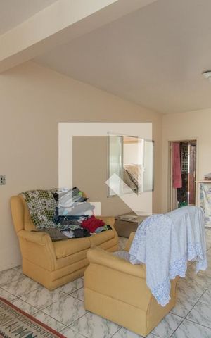 Casa à venda com 250m², 4 quartos e 3 vagas Casa à venda com 250m², 4 quartos e 3 vagasSala 2