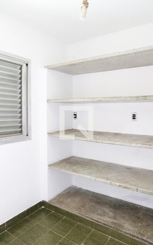 Casa à venda com 170m², 2 quartos e 2 vagas Casa à venda com 170m², 2 quartos e 2 vagasQuarto de Serviço