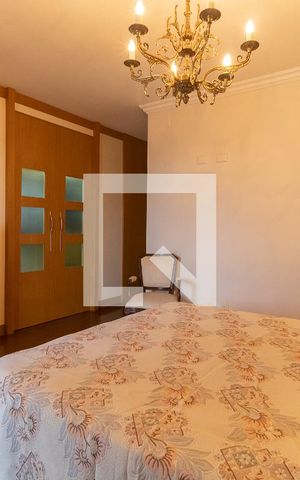 Apartamento à venda com 220m², 4 quartos e 3 vagas Apartamento à venda com 220m², 4 quartos e 3 vagasSuíte 1