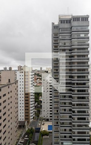 Apartamento à venda com 220m², 4 quartos e 3 vagas Apartamento à venda com 220m², 4 quartos e 3 vagasVista da Sala