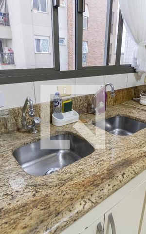 Apartamento à venda com 220m², 4 quartos e 3 vagas Apartamento à venda com 220m², 4 quartos e 3 vagasCozinha