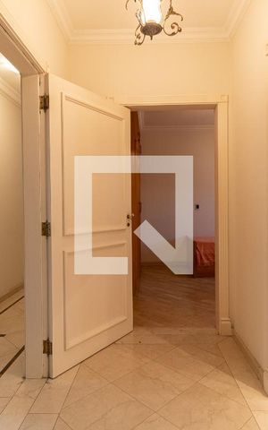 Apartamento à venda com 220m², 4 quartos e 3 vagas Apartamento à venda com 220m², 4 quartos e 3 vagasCorredor da Suíte 2