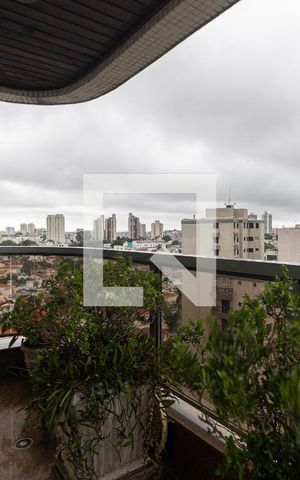 Apartamento à venda com 220m², 4 quartos e 3 vagas Apartamento à venda com 220m², 4 quartos e 3 vagasVaranda da Sala