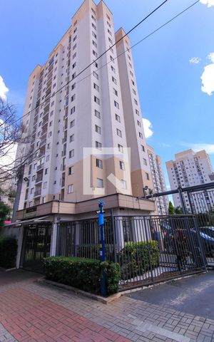 Apartamento para alugar com 64m², 2 quartos e 1 vagaFachada