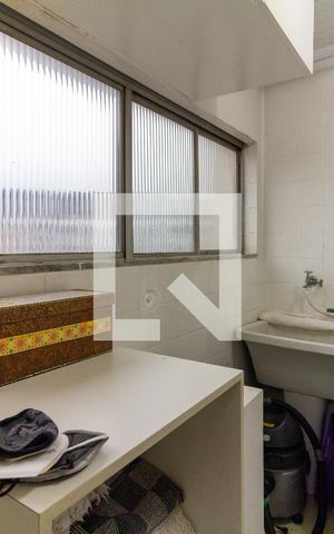 Apartamento à venda com 90m², 2 quartos e 1 vaga Apartamento à venda com 90m², 2 quartos e 1 vagaÁrea de Serviço