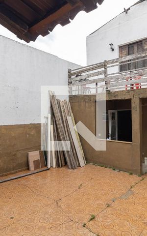 Casa para alugar com 40m², 1 quarto e sem vaga Casa para alugar com 40m², 1 quarto e sem vagaÁrea Comum