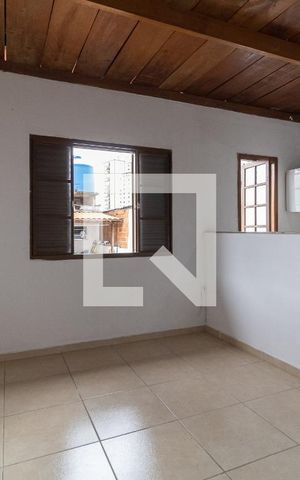 Casa para alugar com 40m², 1 quarto e sem vaga Casa para alugar com 40m², 1 quarto e sem vagaQuarto