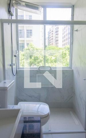 Apartamento para alugar com 46m², 1 quarto e sem vagaBanheiro