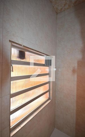 Casa de condomínio à venda com 300m², 5 quartos e 5 vagasQuarto  de Serviço