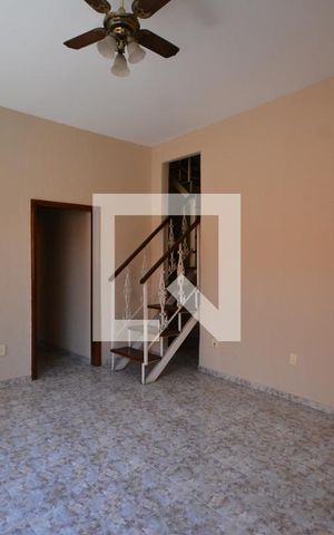 Casa de condomínio à venda com 300m², 5 quartos e 5 vagasSala 1