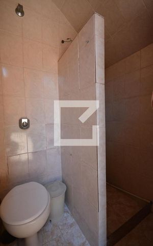 Casa de condomínio à venda com 300m², 5 quartos e 5 vagasBanheiro de serviço